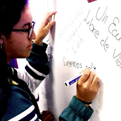 Foro Mujer de Hoy, Rompiendo esquemas 4Unidad Educativa Victor Manuel Guzman